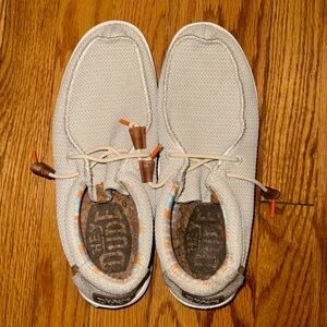 Hey Dude Men’s Size 9
